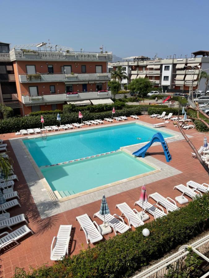 Taormina Mare Piscina Fondachello Daire Fondachello  Dış mekan fotoğraf